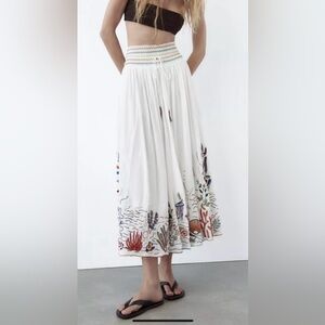 Zara White A-Line Skirt with Colorful Embroidery